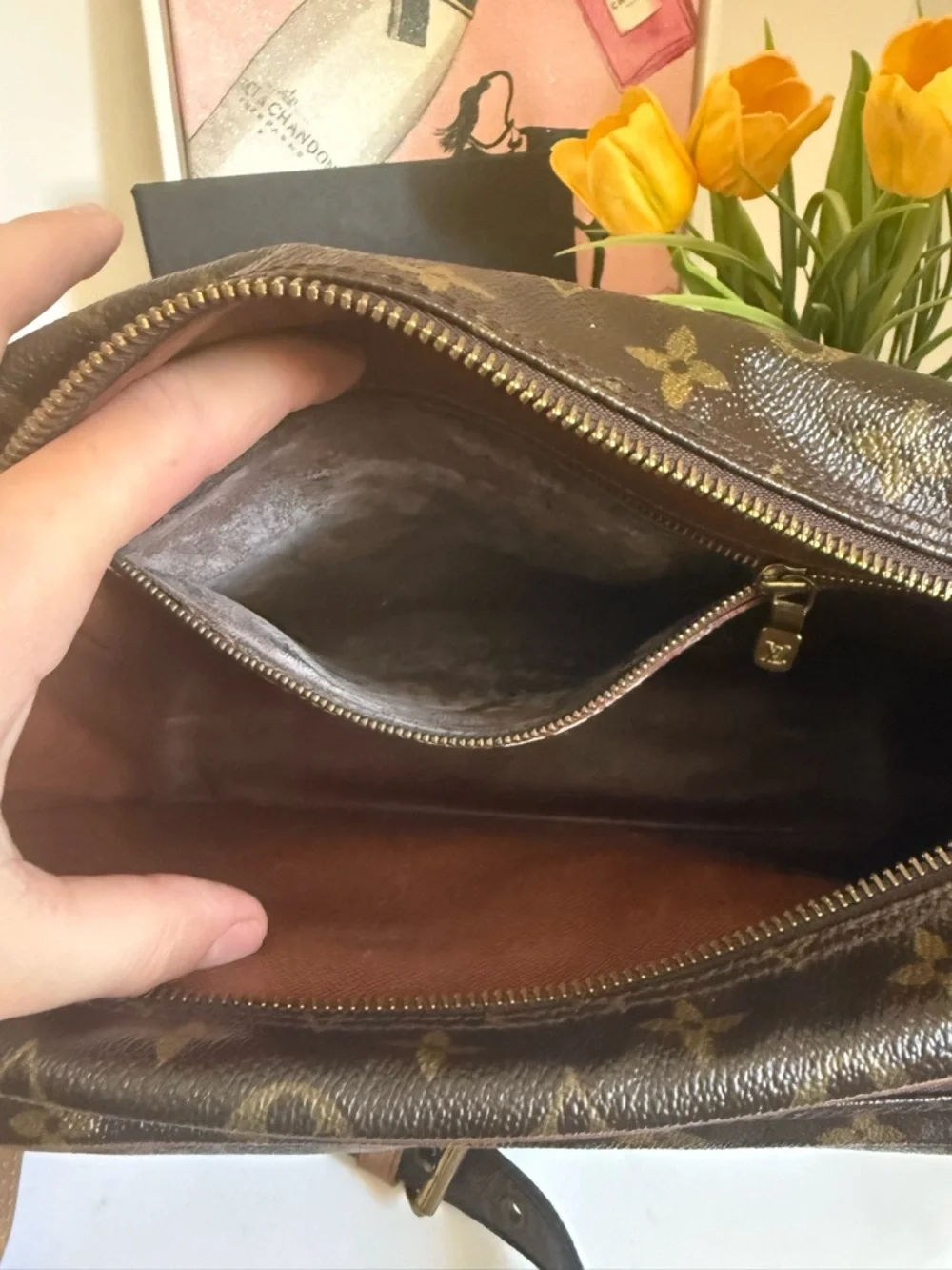 Louis Vuitton Nile Monogram Canvas Messenger Bag - Picture 13 of 14